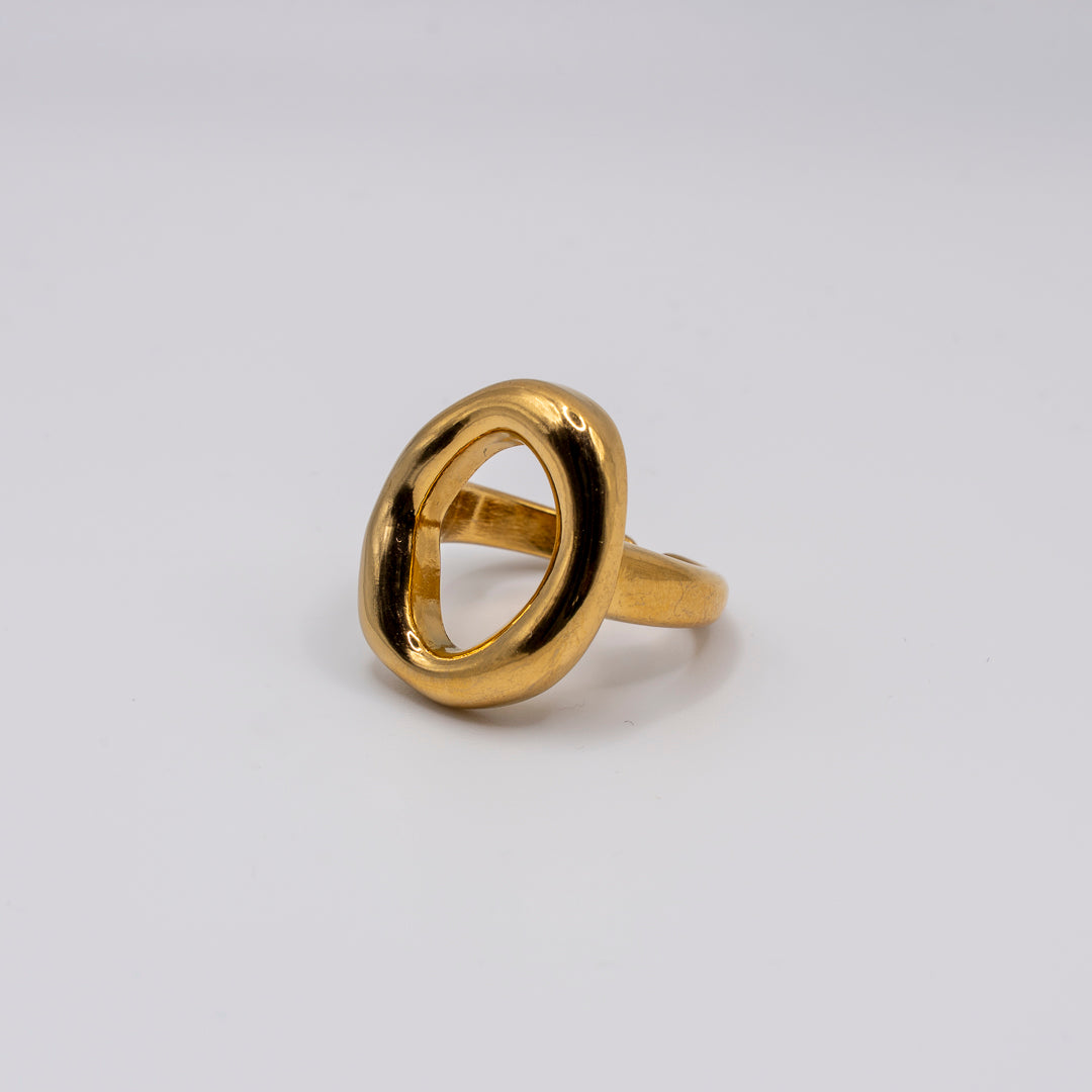 The Basics - Under the sky ring - goud